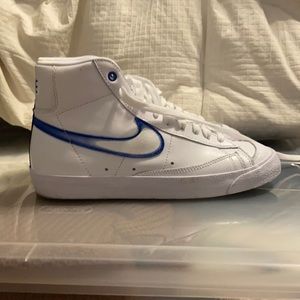 Nike high top sneaker
